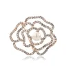 Alta qualidade oco rosa flor broche moda feminina cachecol pinos de luxo diamante cristal concha pérola broches casamento noiva buquê 207j