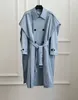 Revers, Europese modeklassieker, sfeervolle twee nepstukken, super mooie waasblauwe trenchcoat