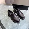 2023 nowe luksusowe buty designerskie grube dno kobiety swobodne buty wiosenne mody trampki drukowanie stylolitów damskie przyjęcie na zewnątrz platforma ślubna Prosta