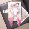 Foulard de luxe en satin de soie pour femmes imprimé carré 70cm châle carré et écharpe Wrpas pour bandeau écharpe femme