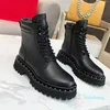 2023-Botas de grife Martin Wicker Nails couro motociclista botas preto simples cinta zíper moda plataforma botas