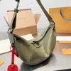 Bel Çantası M23779 Lüks Tasarımcı Kadınlar Erkek Klasik Bumbag Desen Orijinal Deri Kemer Göğüs Tote Omuz Çantaları Crossbody Pack Debriyaj Şehir Kozmetik Hobo Çantalar