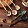 Cucchiai Cucchiaio da zuppa in ceramica giapponese Cucchiaino da tè con manico lungo Resistente al calore Dipinto a mano Utensile da cucina per stoviglie carino