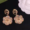 Boucles d'oreilles à charme Nouvelle mode de luxe de mode Classic Vintage Color Diamond Petal Moucles d'oreilles pour femmes Party de mariage Shopping Tra239b