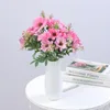 Kwiaty dekoracyjne produkt 12 Małe Daisy Symulacja bukiety Pastoralne Świeży holenderski chryzantem Fake Flower Ins Hurtant