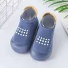 3Pairs dla dzieci Skarpetki 2023 Autumn Baby Toddler Pierwszy spacery Sock Buty Dziewczęta chłopcy Sofe Sole Non Slip Botton Oddychające lekkie trampki 230918