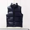 Herrenwesten HerrenwesteWarme Daunenweste aus Baumwolle Designs Herren und Damen Keine ärmellose Jacke Puffer Herbst Winter Freizeitmäntel Paare Westen Keep HKD230918