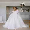 Simple Plus Size Wedding Dresses Sheer Deep V Neck Bridal Gowns Backless Lace Long Sleeves A Line Sweep Train Satin Vestido De Nov244E