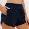 2024 Lu Yoga Womens Hotty Hot Shorts Align Capris Tracks That Sports Leggings Pantsポケットクイックドライジムスポーツ衣装高品質の夏のドレス