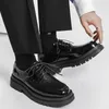 Schwarzer britischer Stil, dicker Boden, runde Zehen, Lackleder-Schuhe, Arbeitsschuhe, handgefertigt, lässig, formelle Oxford-Schuhe, Schnürschuhe für Jungen, Partykleid, Stiefel