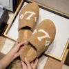 Designer slide chinelos de pele fechado toe sandálias luxo fuzzy slides casa peludo sandália plana feminino bonito chinelos fofos para mulheres shearling chinelo sapatos tamanho 36-42
