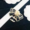 Other Fashion Accessories Black 18k Gold Brooch Designer Womens Love Brooch Spring New Brand Flower Pins Brooch Fashion Versatile Jewelry Accessories W J230918