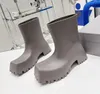 Botas de borracha Trooper Designer Mulheres Paris Square Toes Rain Boot Mulheres Top Quality Chunky Grossa Dente Outsole Wear-Resistente Impermeável Rainboots