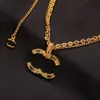 Collane a ciondolo Fashion Designer Jewelry Gold Sier Sier a sospensione in acciaio inossidabile in acciaio inossidabile Lettera di marca catene Collana Regalo di Natale Y240429NR6U