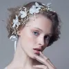 Vit 3D -handgjorda blommor brudhuvudstycken huvudbonad boho blommiga kronor pannband kvinnor tiaras pärlor hårband bröllop brud hai233y