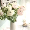 Dekorativa blommor 7st/Lot Artificial 2 Heads Tea Rose Silk Flower Decoration Home Garden Decor Fake Wall Wedding Bakgrund