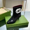 Stivali da pioggia in gomma con tacco a gattino Stivaletti slip-on a punta Tacco basso impermeabile color caramello Stivali moda di alta qualità Calzature di fabbrica di design di lusso