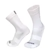 Chaussettes de sport Compétition professionnelle Cyclisme Hommes Femmes Sport Équitation Mesh Basketball Badminton Racing Calcetines Ciclismo 230918