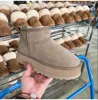 2024 Fashion Australia Klassieke ultra mini platformlaarzen Tazz Suede slipper dames snowboots designer pantoffels kastanje Houtskoolbruin Schapenvacht Shearling laarsjes