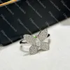 蝶のリングデザイナー女性のためのダイヤモンドリング豪華な婚約指輪高品質のスターリングシルバージュエリーレディクリスマスギフト