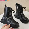 Sneakers Kinderen Sneeuwschoenen Meisjes 2023 Winter Kids Fashion Laarzen Koreaanse Editie Warm Leer Effen Meisje 230918