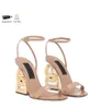 Marques de luxe d'été Sandales en cuir verni Chaussures Pop Talon Plaqué or Carbone Nude Noir Rouge Escarpins Gladiator Sandalias avec boîte.EU36-43