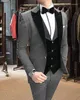 Costumes pour hommes, gilet en velours noir, costume de mariage pour marié, ensemble Blazer rouge 3 pièces, dîner formel, bal de promo, élégant, sur mesure, 2023