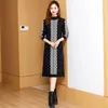 2023 Vintage elegante grafische Pullover Kleid Herbst Winter Langarm Urlaub Party warme Strickpullover Kleider 2023 Damen Designer O-Ausschnitt schlanke schwarze Midi-Kleider