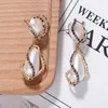 Boucles d'oreilles Stud Rongho Hyperbole Big Pearl pour femmes Multi Color Crystal Stat Bringe Géométrique Brincos Hiphop Bijoux