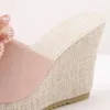 Sandaler Eleganta kvinnliga skor 2023 Summer High Heels Fresh Wedge förhöjda tofflor Mönster Flower Tirm Non Slip Sandalias