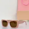 Tasarımcı güneş gözlüğü açık tonlar moda klasik bayanlar lüks güneş gözlüğü aynaları plaj güneş mektubu baskı erkekler kadın 6 renk isteğe bağlı 07ys