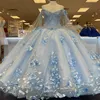 Strap Light Mavi Quinceanera Elbiseler 2022 Tatlı 15 Parti Moda 3d Çiçek Dantel Aplike Lüks Prenses Doğum Günü önlükleri Quince281t