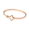 Koreansk version av Fashion Geometry Lucky Four -Leaf Cloverd Designer Armband Rose Gold Hand Ring for Women's Temperament Opening Hand Accessories