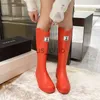 Stövlar vattentäta regnstövlar för kvinnor pvc icke-halkvattenskor pendlare vatten stövlar utomhus mode casual mid-calf boots j230919