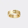 Pierścień Love Pierścień Designer dla kobiet Pierścień Pierścień Tytanowy Diamentowy pierścionek Diamond Pierścień Złota nigdy nie zanikają niealergiczne złote srebrne R276D