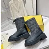 Ayak bileği kar botları çobanı kadınlar klasik deri patik kış tıknaz platform topuklar yuvarlak ayak parmağı kauçuk taban tasarımcısı lüks tasarımcı ayakkabı fabrika ayakkabı