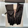 Cinco Dedos Luvas Designer Homem Luva Inverno Couro Quente Dedo Luvas Mulheres Luxurys Designers Mittens Open-palm Motocicleta Luva Esporte Mitts Beisebol