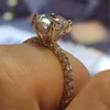 Anello di gioielli da donna di moda Elegante anello di strass di cristallo per accessori da donna Regalo di anello per la festa nuziale della sposa