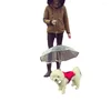 Hundeträger-Haustier-Regenschirm aus transparentem PE, kleine Regenausrüstung mit Leinen, hält trocken und angenehm bei Schnee. Nützlich