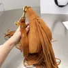 Designer Women Ava Suede Tassels Underarm Shoulder Bag France Luxury Brand Vintage Nubuck Leather Half Moon Handväskor Lady Clutch Crossbody Luxurys Designers Väskor