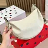 مصمم فاخر كلاسيكي حلقة كروسودي حقيبة فرنسية كلاسيكية Baia Hollow Flower Bag Bag Paris الشهيرة القديم الزهرة الإبطية حقيبة أعلى جودة حقيبة جلدية حقيقية