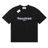 Mens T-skjortor Margiela Letter Tryck på Loose ShorteVed Designer Skjorta för män och kvinnor Casual Sports Cotton Maison Tee