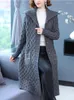 Damskie dzianiny zimowe ubrania kobiety dzianiny swetra Koreańska moda lapowa pojedyncza piersi płaszcze średniej długości ciepły sweter dla