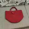 Moda büyük kapasiteli kırmızı alışveriş çantası bir omuz portatif tuval depolama çantaları kadınlar için popüler ürünler Avrupa ve Amerikan'da favori VIP hediyeleri