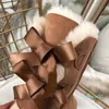2023-Botas de neve clássicas femininas com três botões botas longas de fundo grosso mini plataforma de pele de carneiro couro genuíno botas de tornozelo de pelúcia com tamanho de pele 43