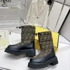 Ayak bileği kar botları çobanı kadınlar klasik deri patik kış tıknaz platform topuklar yuvarlak ayak parmağı kauçuk taban tasarımcısı lüks tasarımcı ayakkabı fabrika ayakkabı