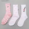 Chaussettes pour hommes Chaussettes pour hommes chaussettes de créateurs techniques chaussettes de sport à tube haut en polaire technique trois paires de chaussettes pour femmes Chaussettes de couple respirantes et absorbant la transpiration NK print L230919