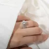 Bröllopsringar S925 Silver Center Stone 3 Carat Diamond Ring Round Four Prong Gold Plated Engagement Set Fine Jewelry 230915