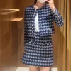 Maje-abrigo de Tweed a cuadros azul profundo para mujer, elegante abrigo de Tweed con cuello redondo y media falda de cintura alta, corte en A, principios de otoño, 2023