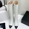 Mulheres Famosas Designer Botas Altas Outono Inverno Nova Cabeça Redonda Zíper Lateral Laca Fosca Moda Botas Clássico Bloco de Cor Metal Fivela Diamante Checker Senhoras Botas